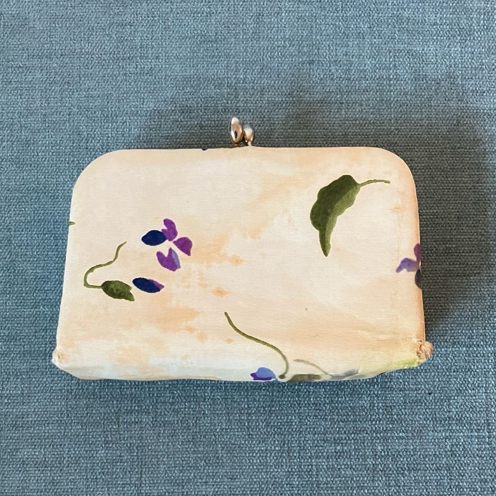 Travel Sized Sewing Kit